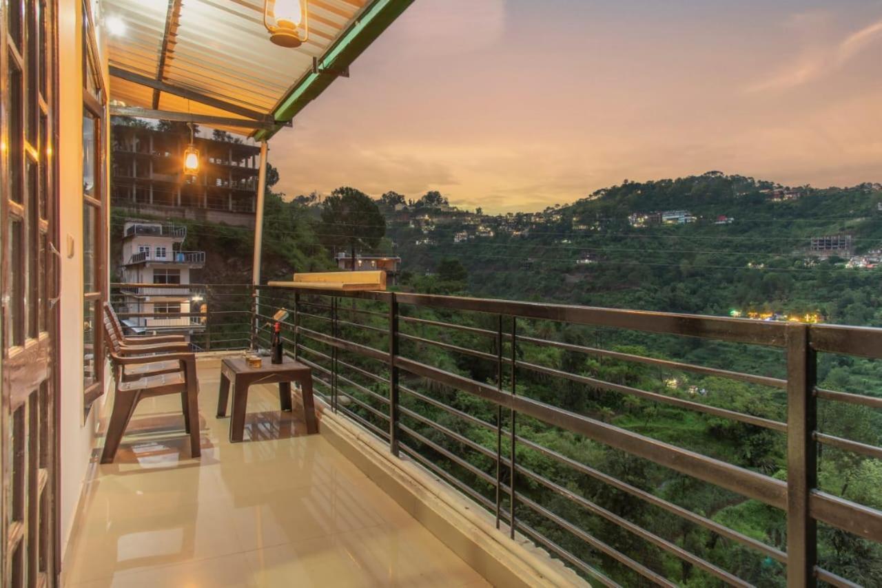 Appartamento Mountain Height Kasauli Esterno foto