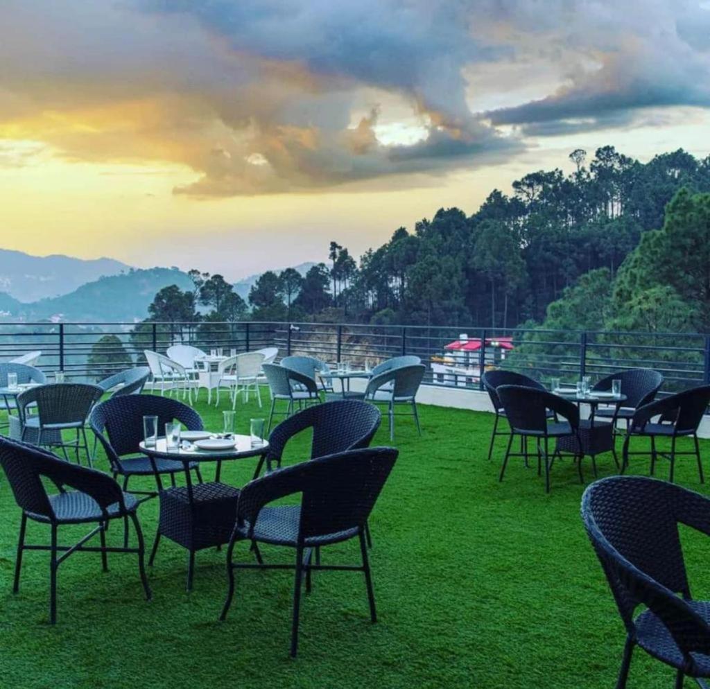 Appartamento Mountain Height Kasauli Esterno foto