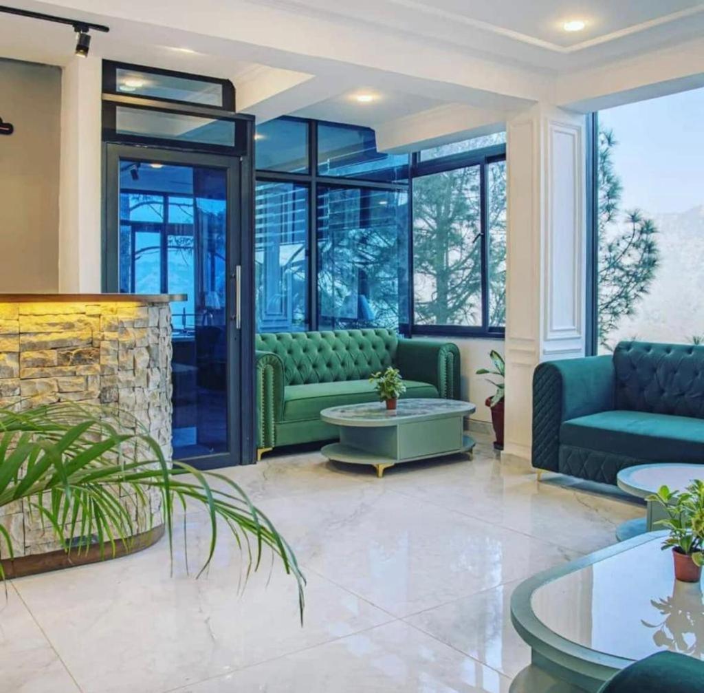 Appartamento Mountain Height Kasauli Esterno foto